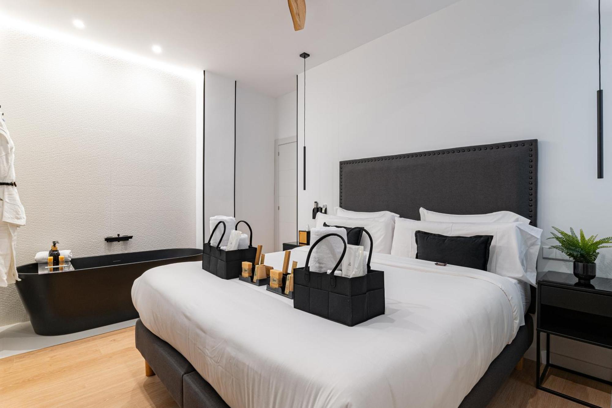 Honey In The Center Of Apartamento Madrid